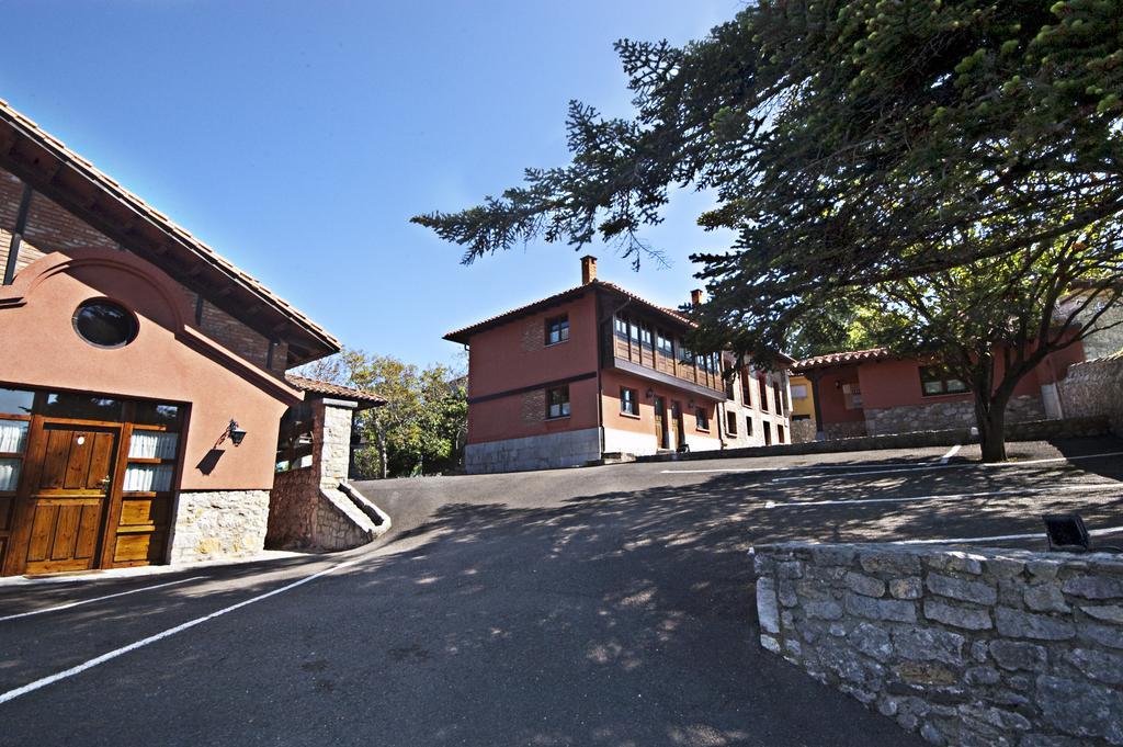 Apartamentos El Cueto De Los Collado Villanueva de Pria Extérieur photo